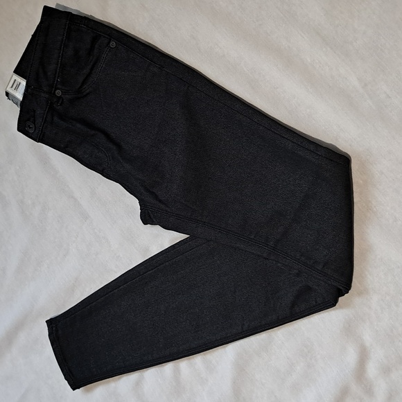 WESC Lizzy Jeans. Soft Black. Size 25x32. - Picture 1 of 10